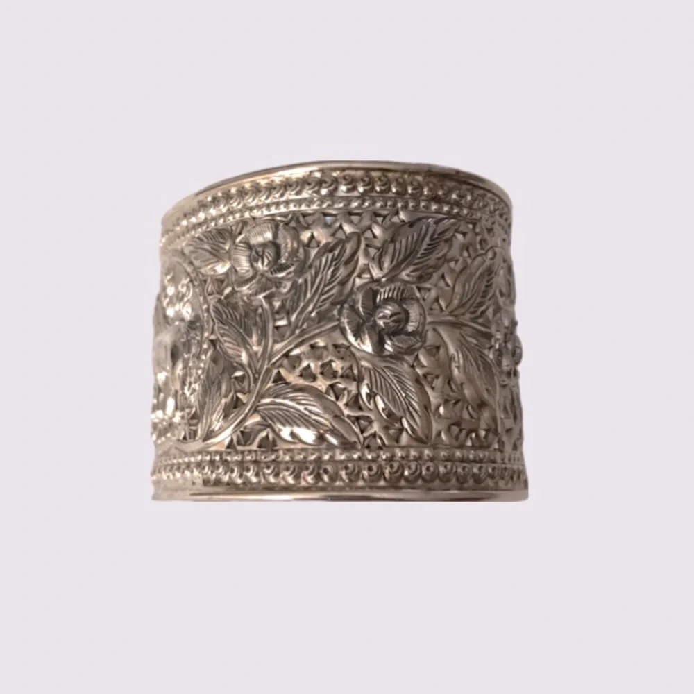 Vintage Equestrian Sterling Silver Wide Cuff Bracelet Stamped 925 - Picture 5 of 12